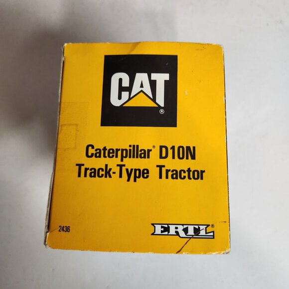ERTL 2436 CAT D10N Tracked Bulldozer 1:50 Scale Diecast Model In Package - Picture 7 of 9